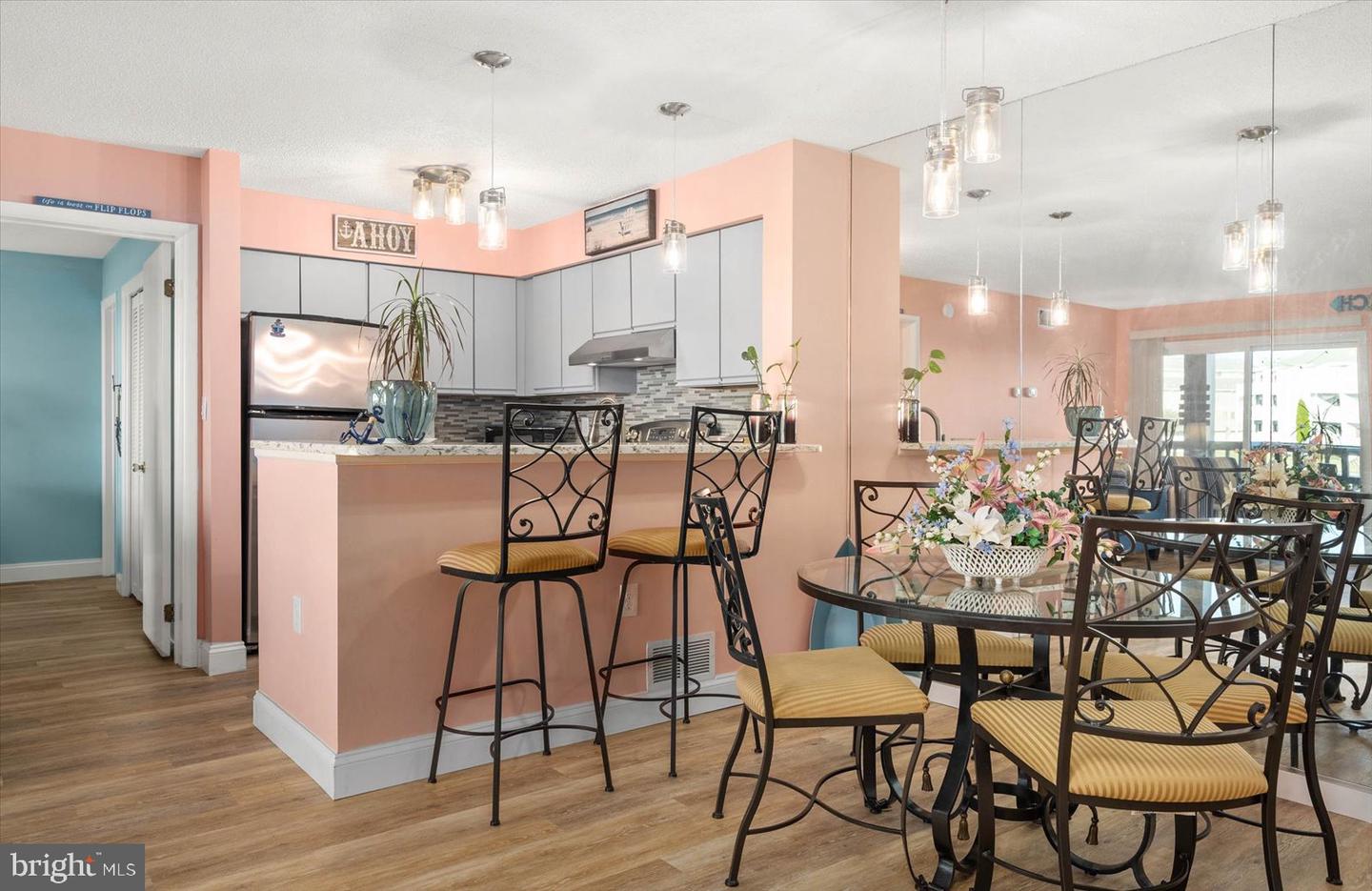 204 N Heron Dr #2047c