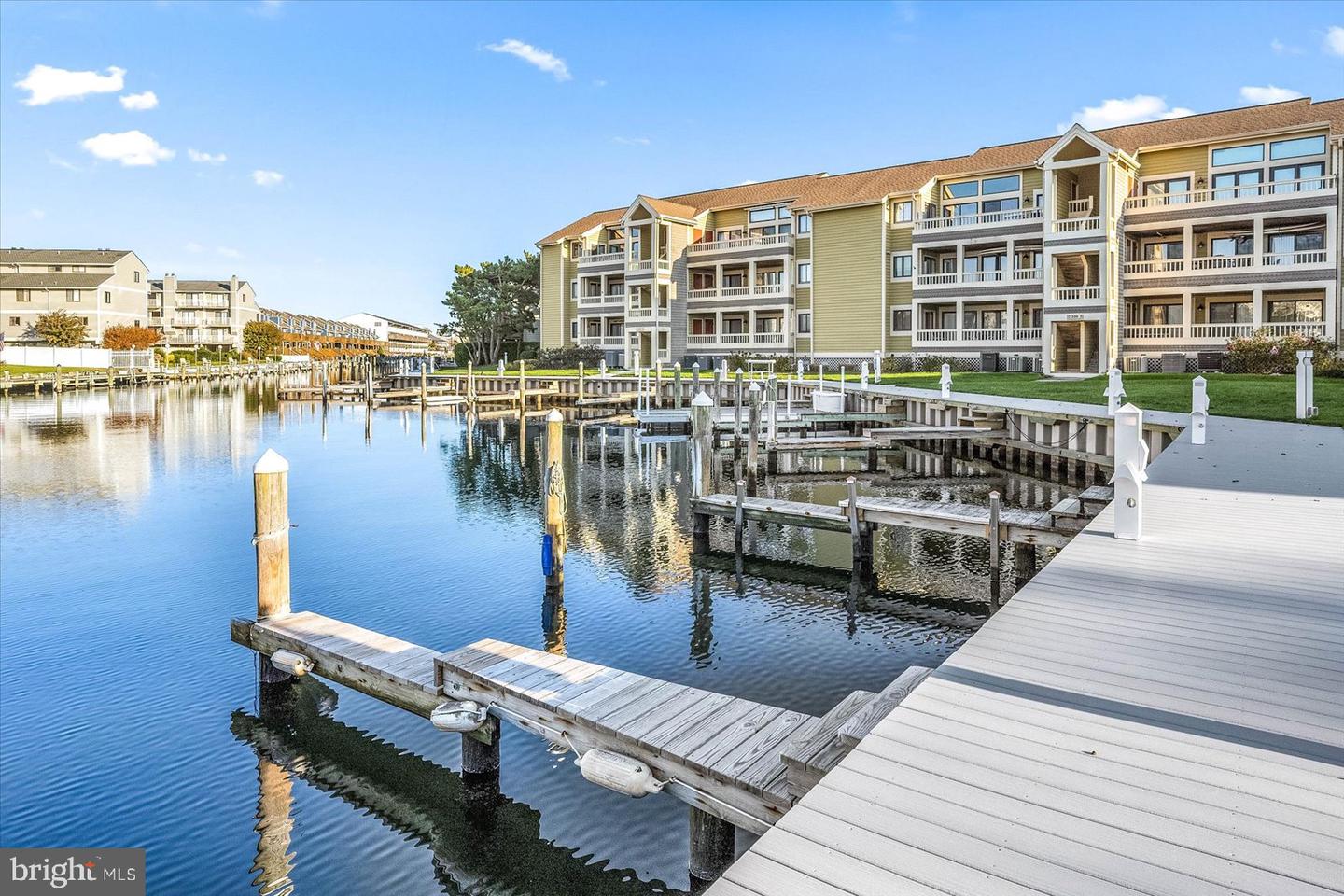 204 N Heron Dr #2047c