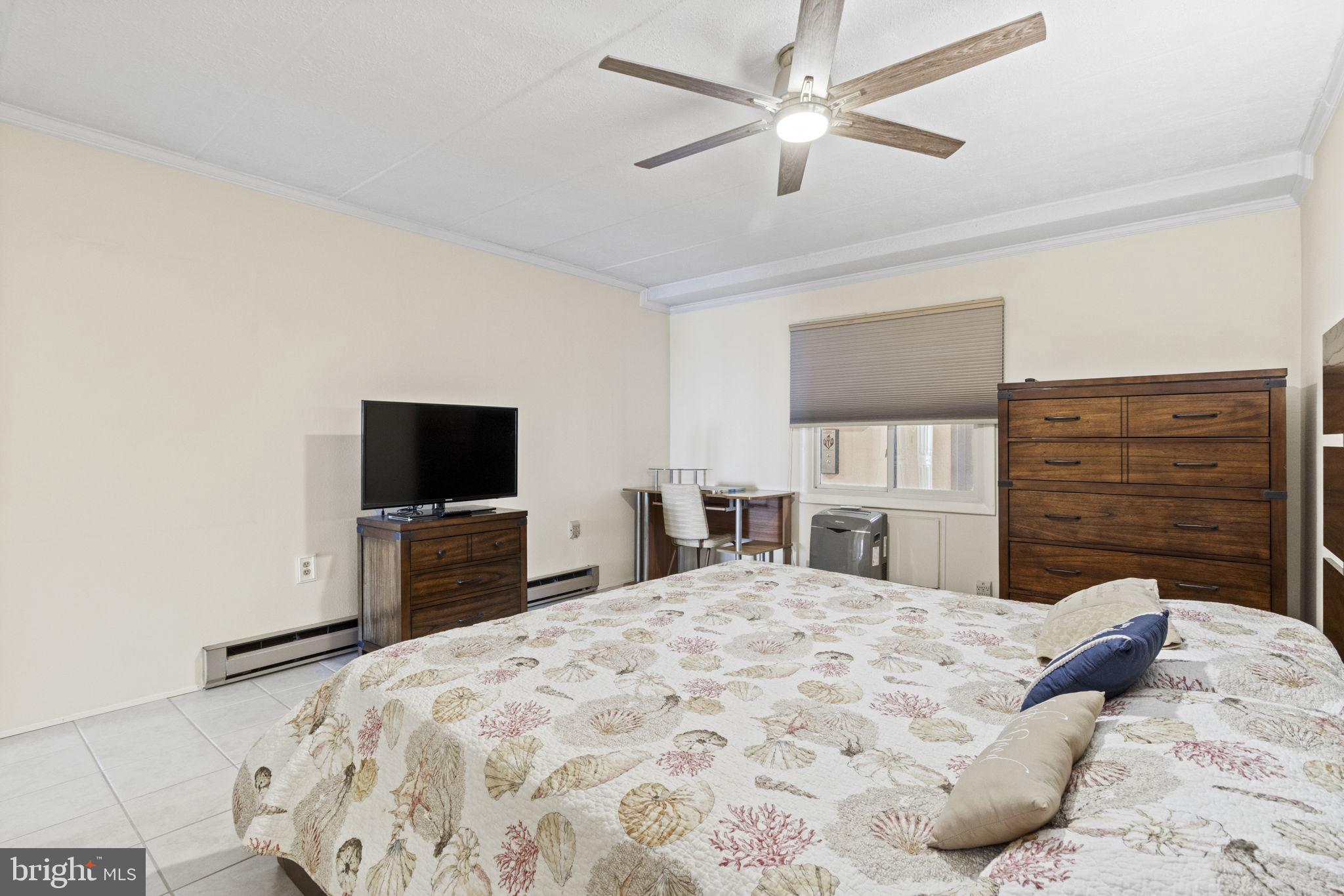 5801 Atlantic Ave #908