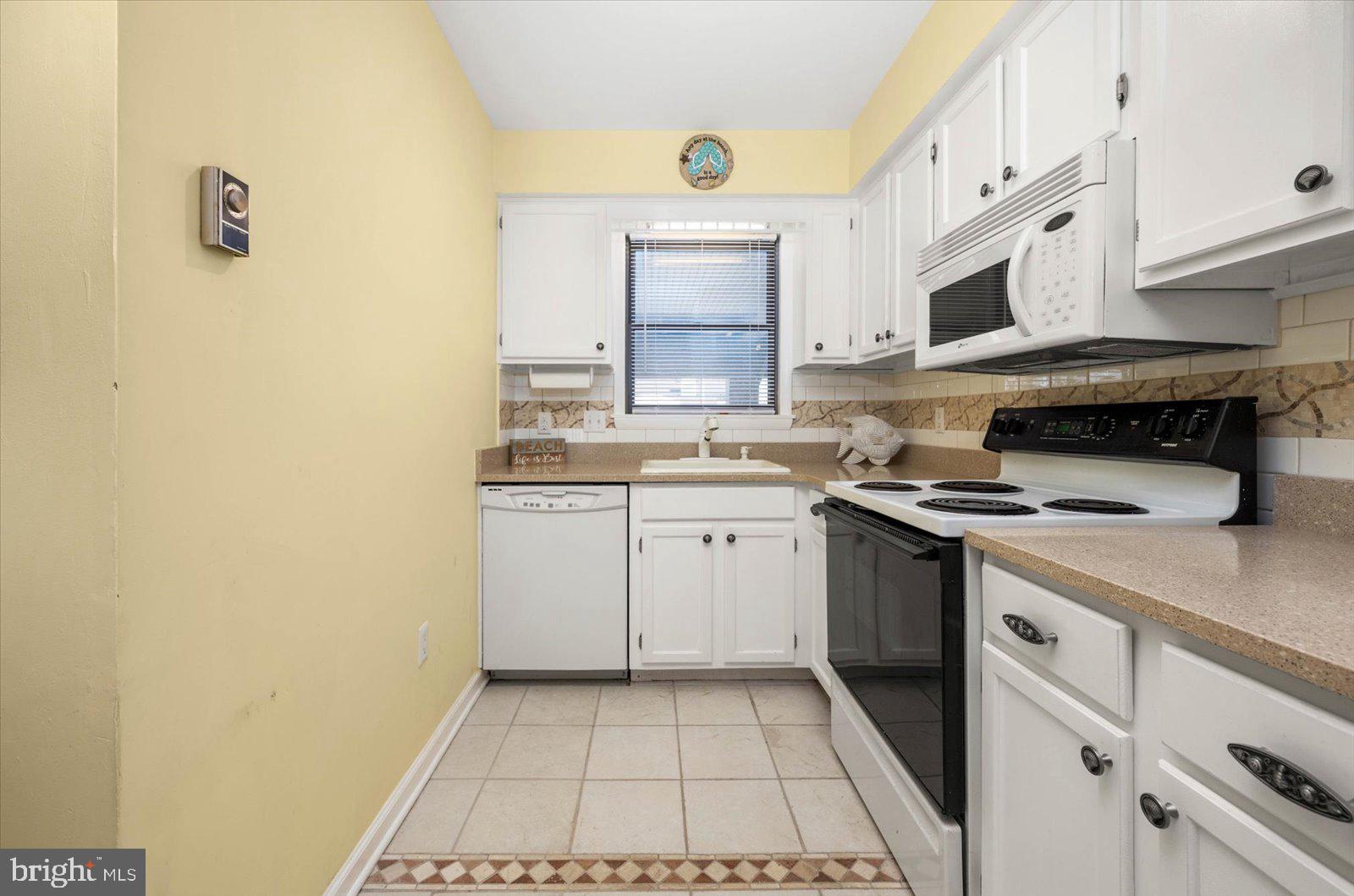 9307 Chesapeake Dr #28