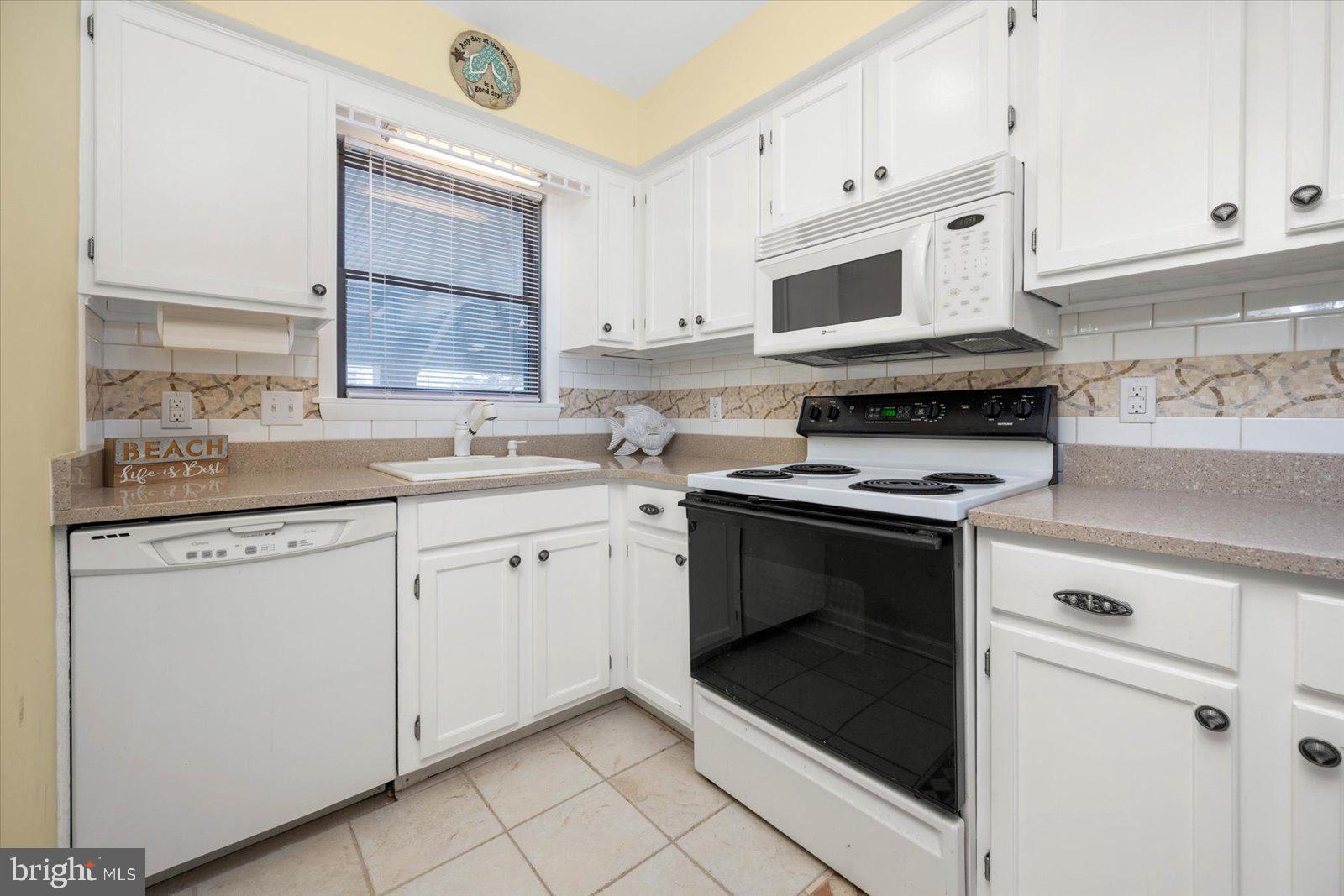 9307 Chesapeake Dr #28