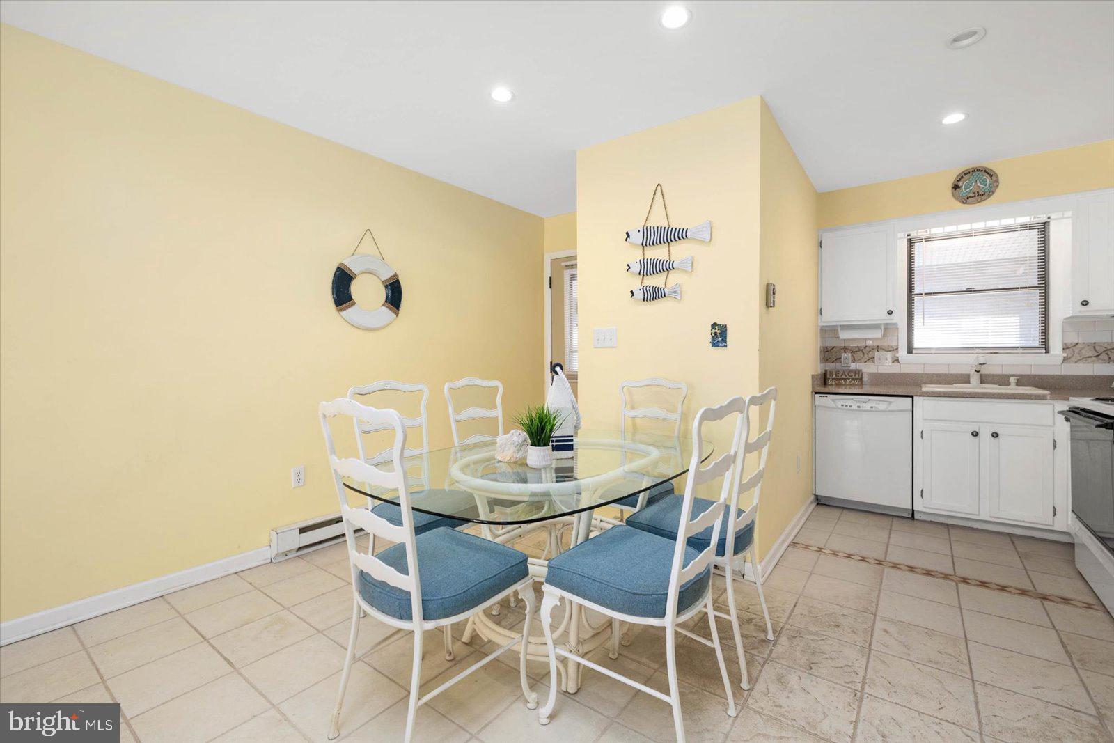 9307 Chesapeake Dr #28