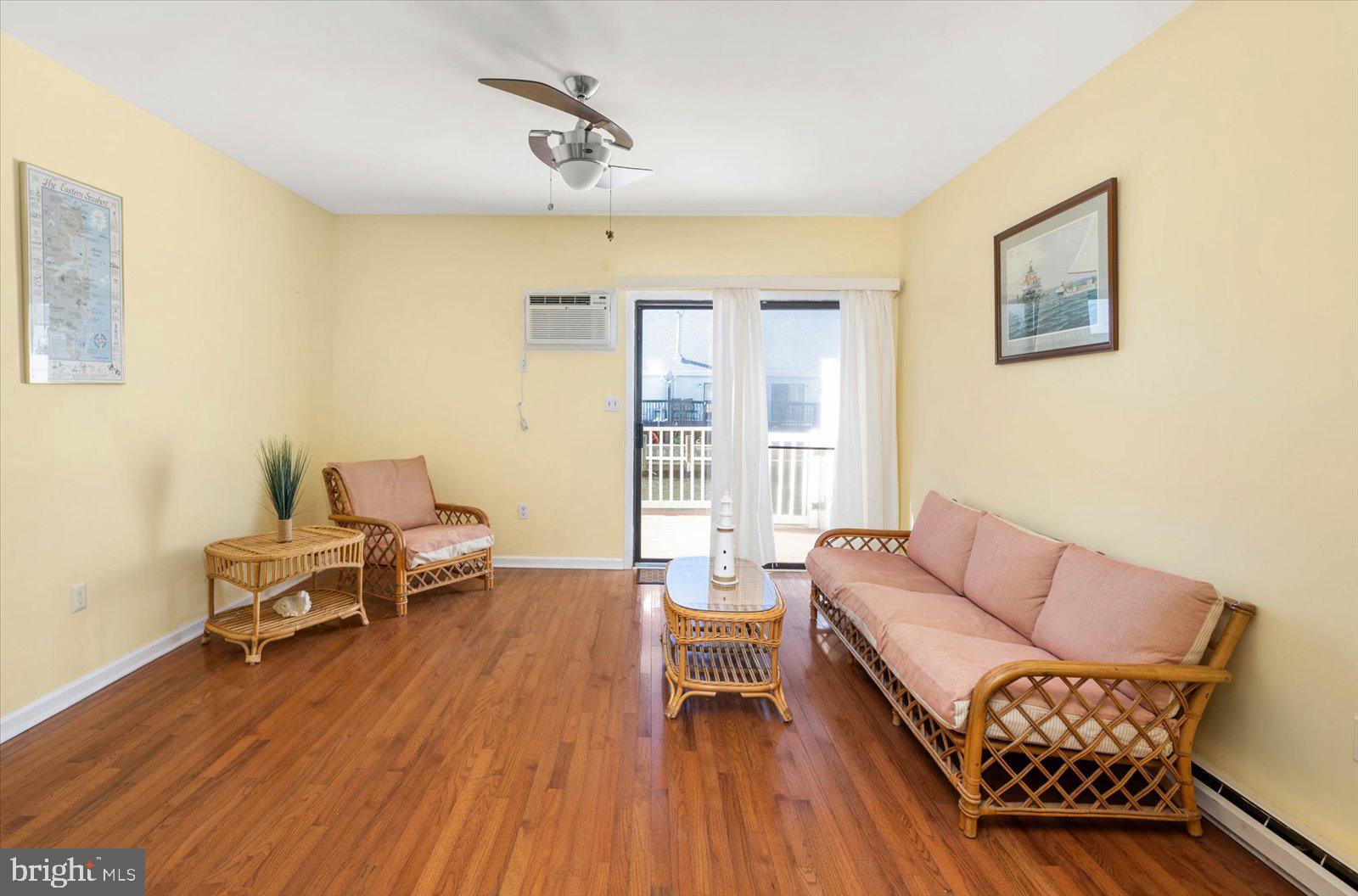 9307 Chesapeake Dr #28