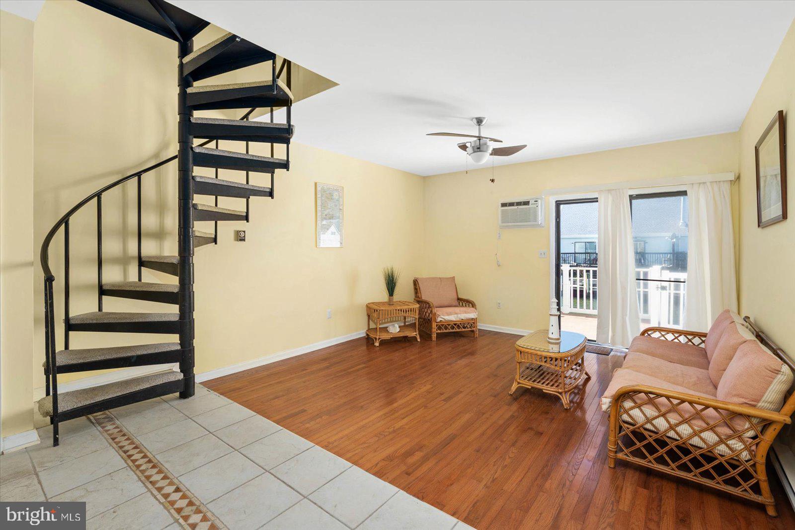 9307 Chesapeake Dr #28