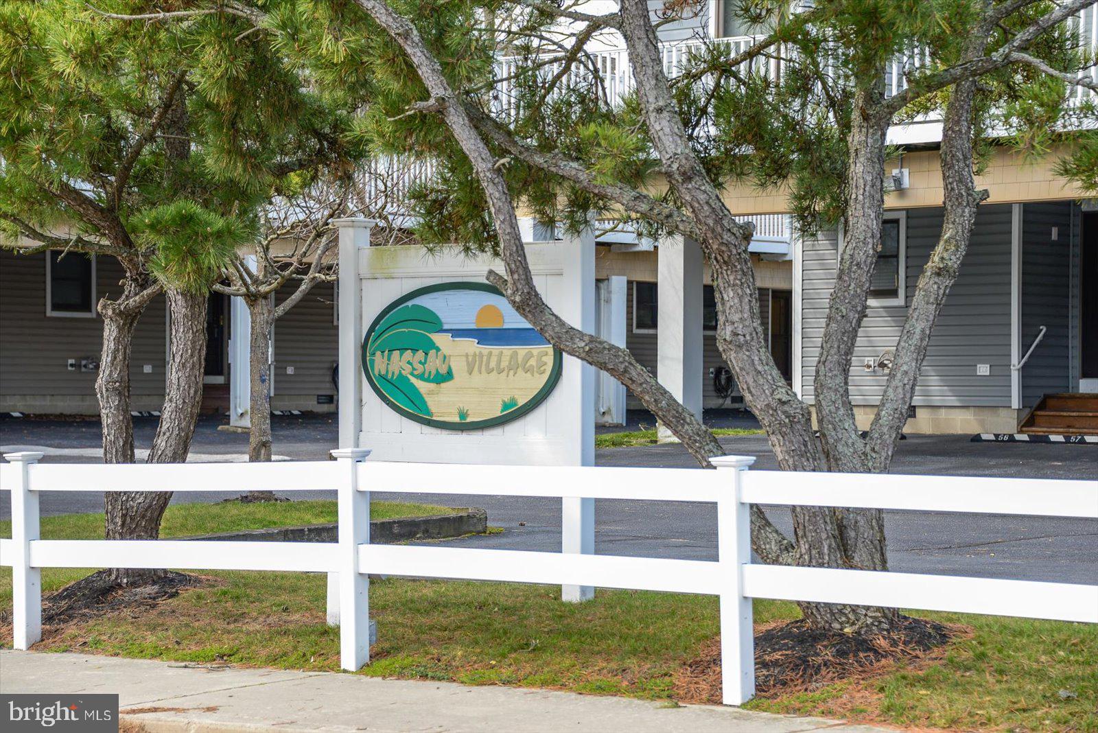 9307 Chesapeake Dr #28