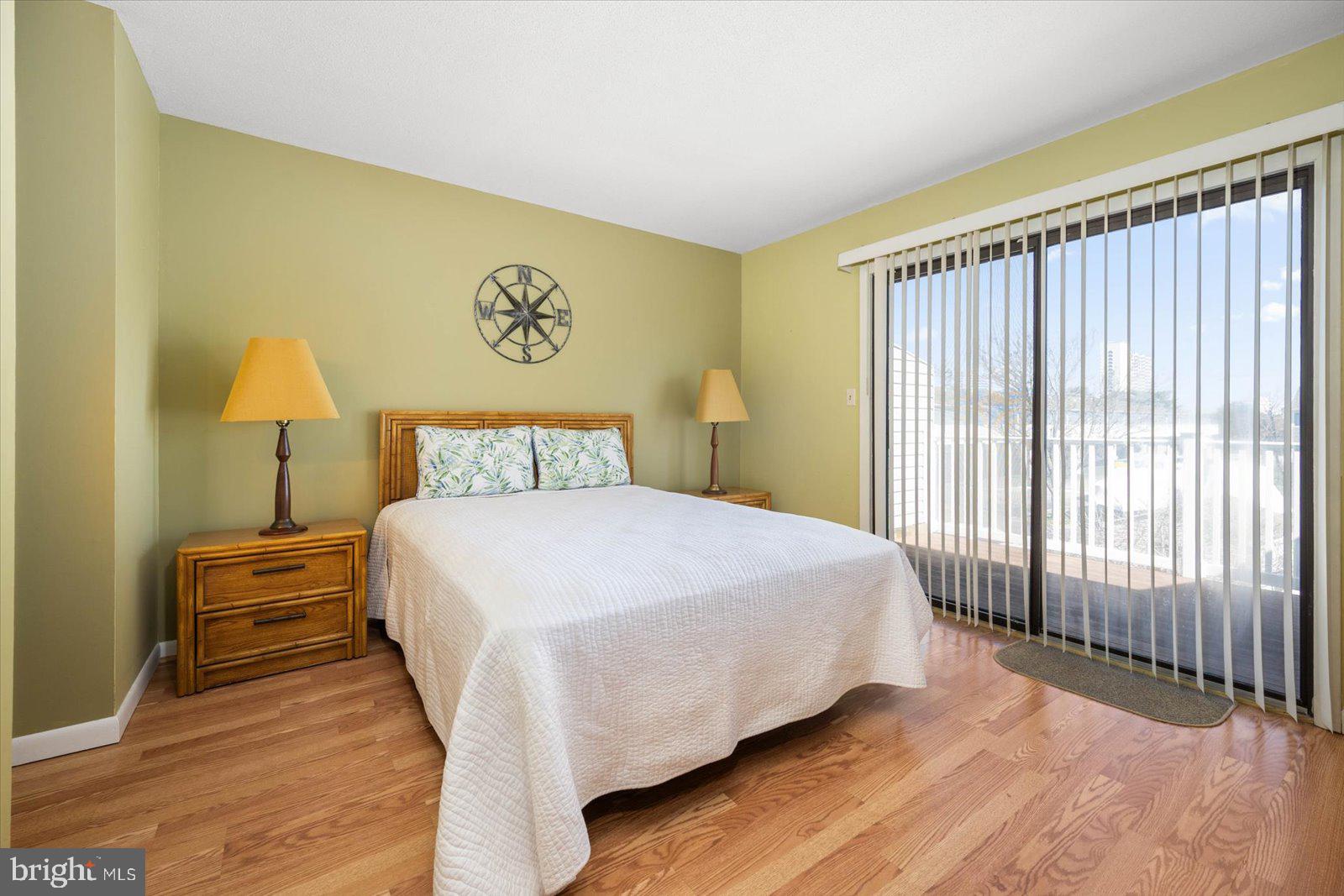 9307 Chesapeake Dr #28