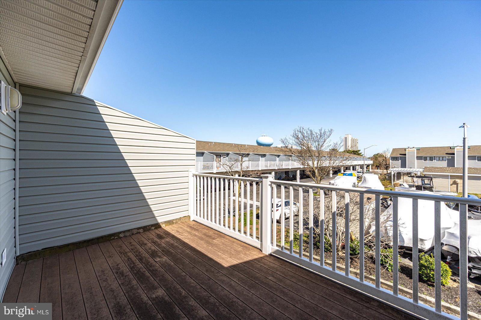 9307 Chesapeake Dr #28