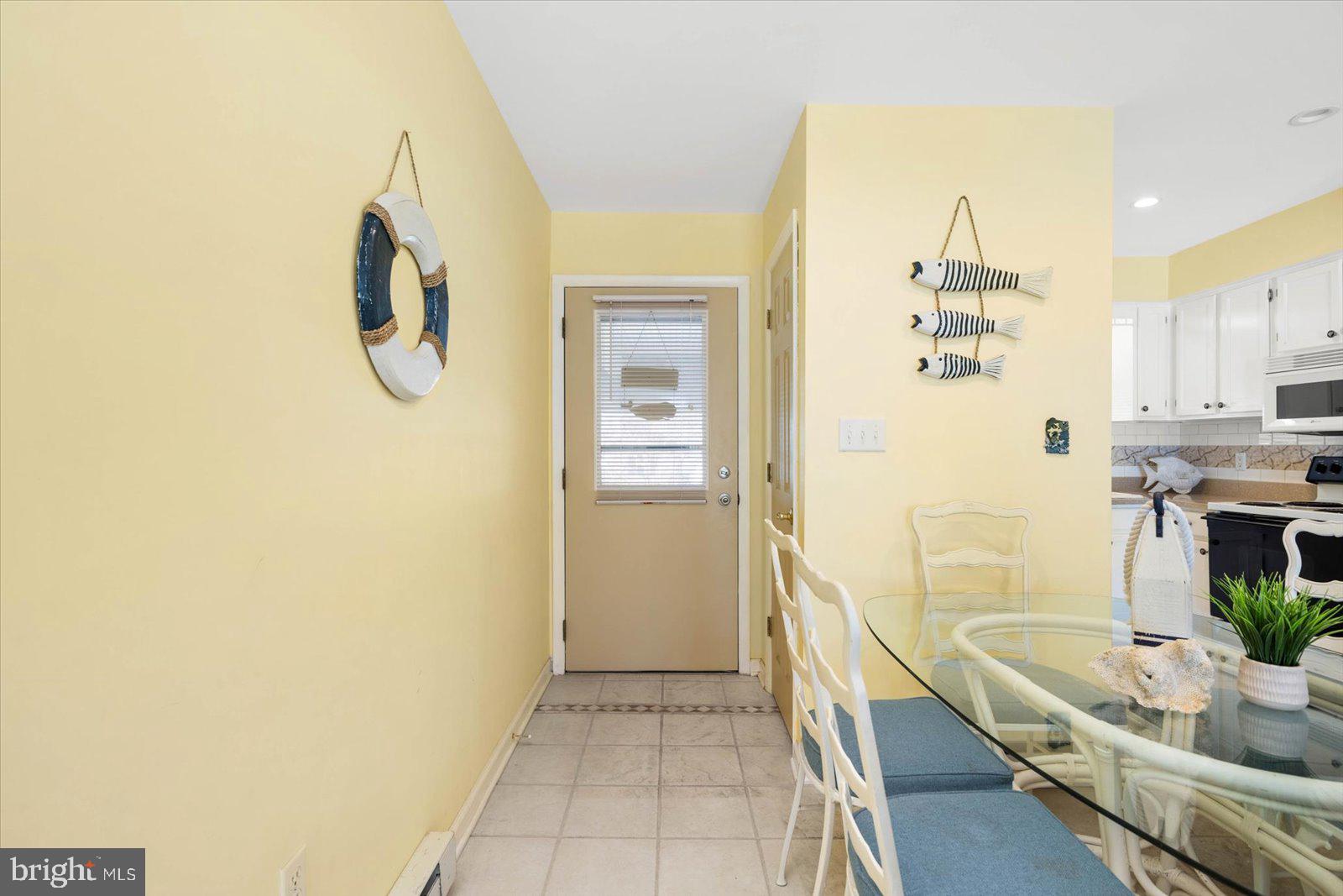 9307 Chesapeake Dr #28