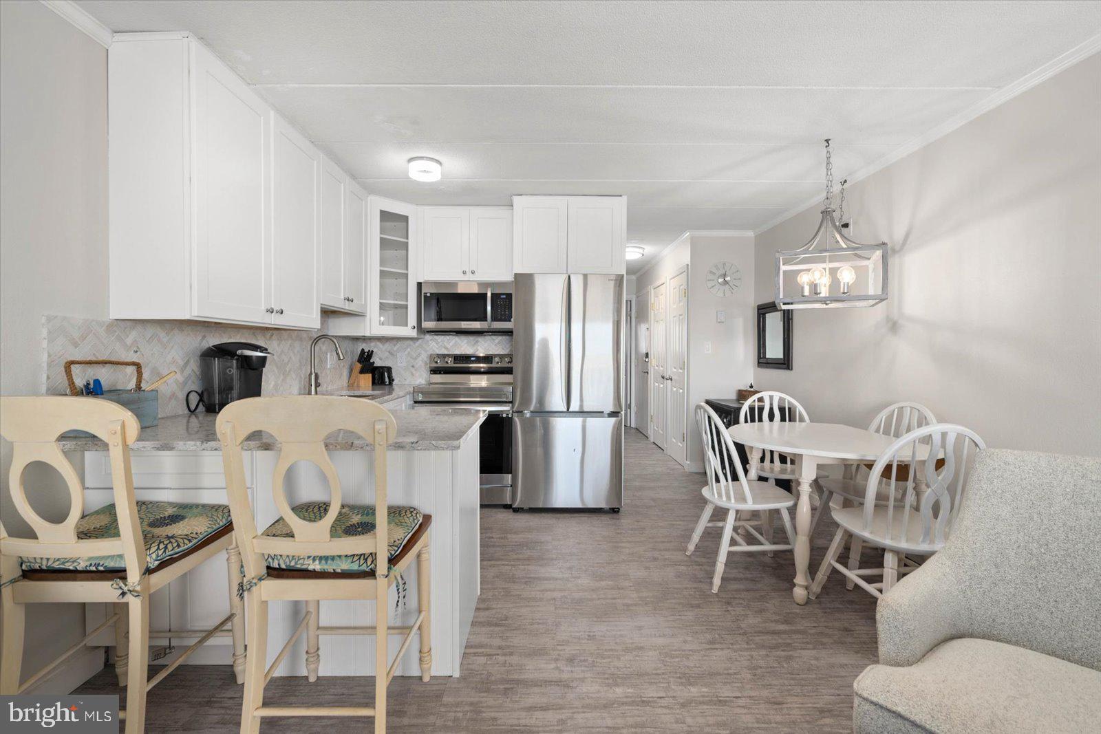 5201 Atlantic Ave #105