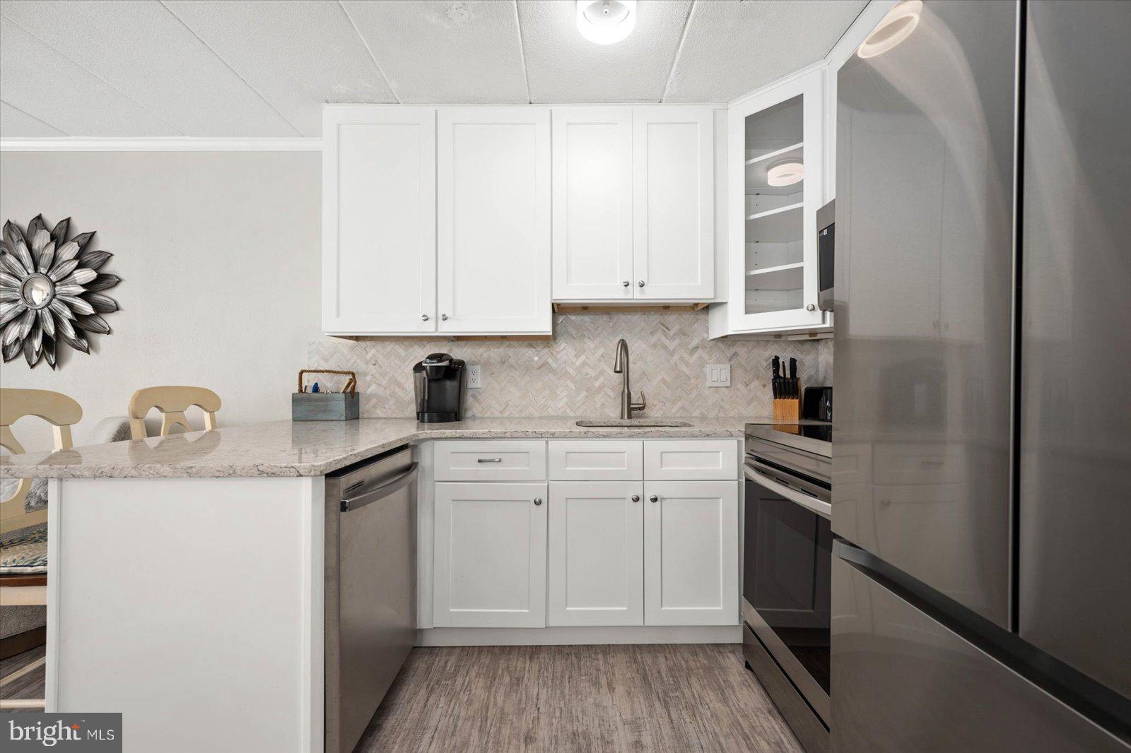 5201 Atlantic Ave #105