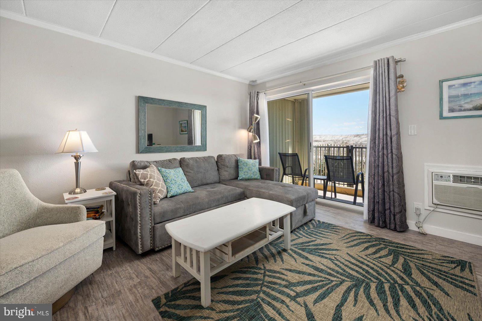 5201 Atlantic Ave #105