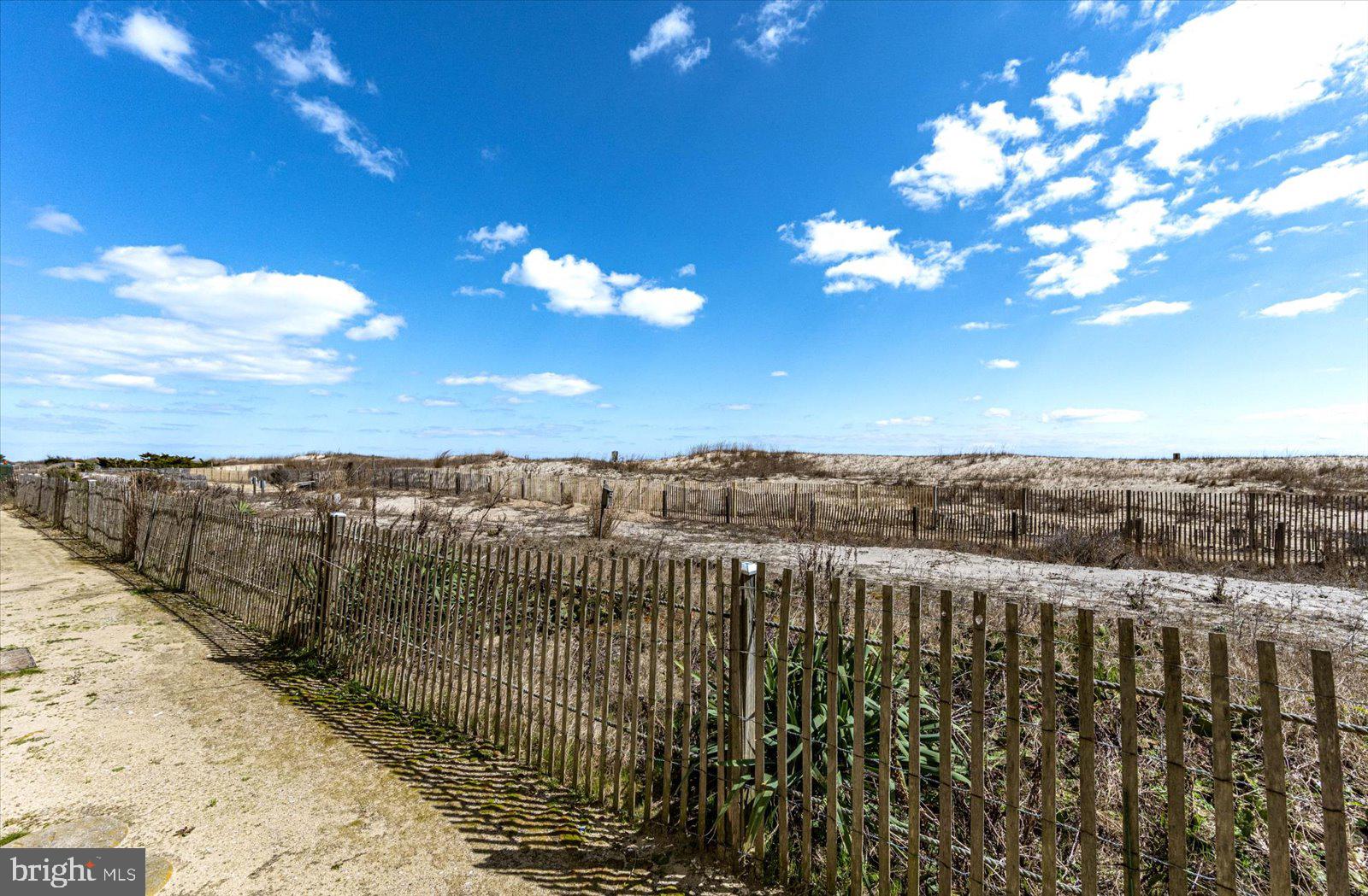 5201 Atlantic Ave #105