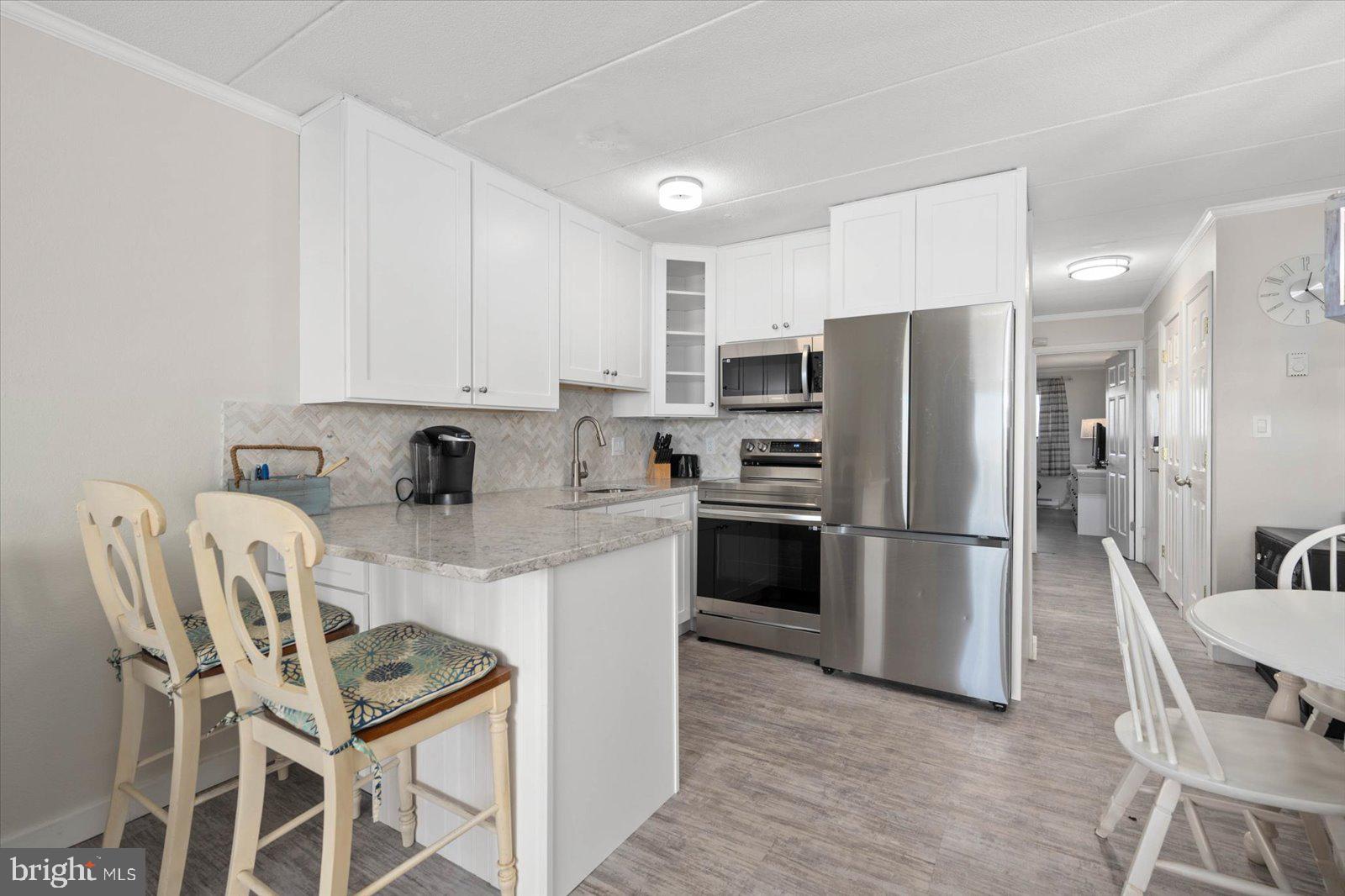 5201 Atlantic Ave #105