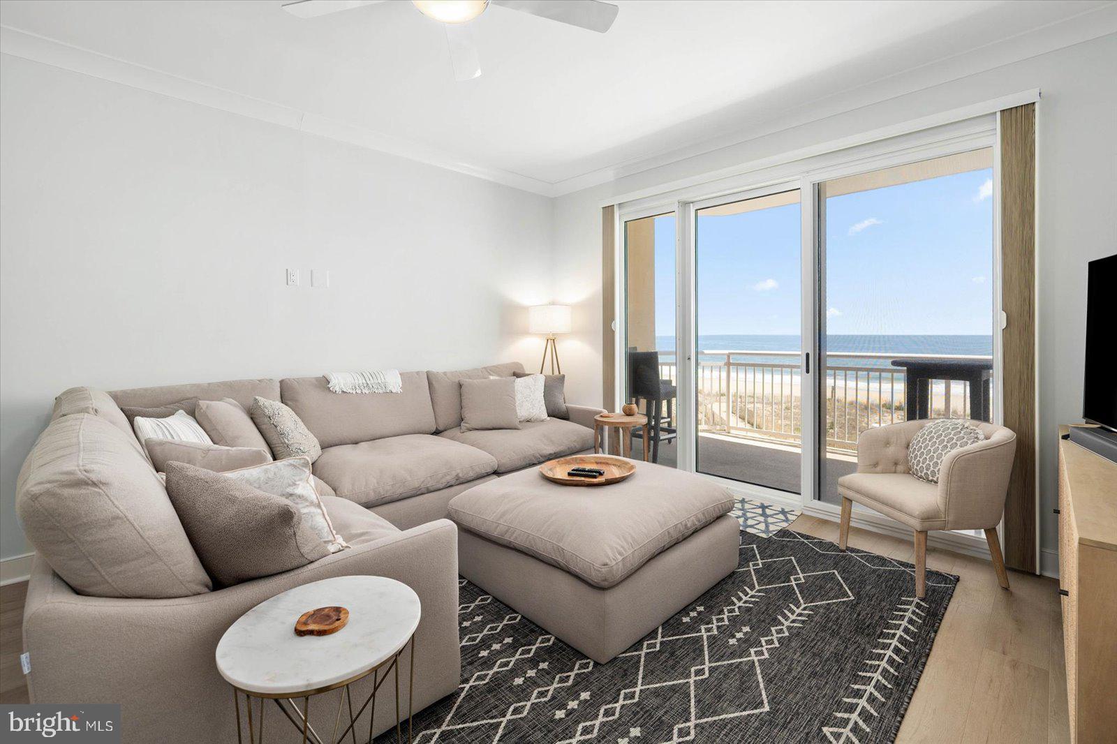 2 48th St #207