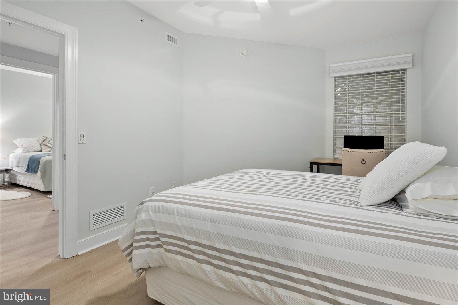 2 48th St #207