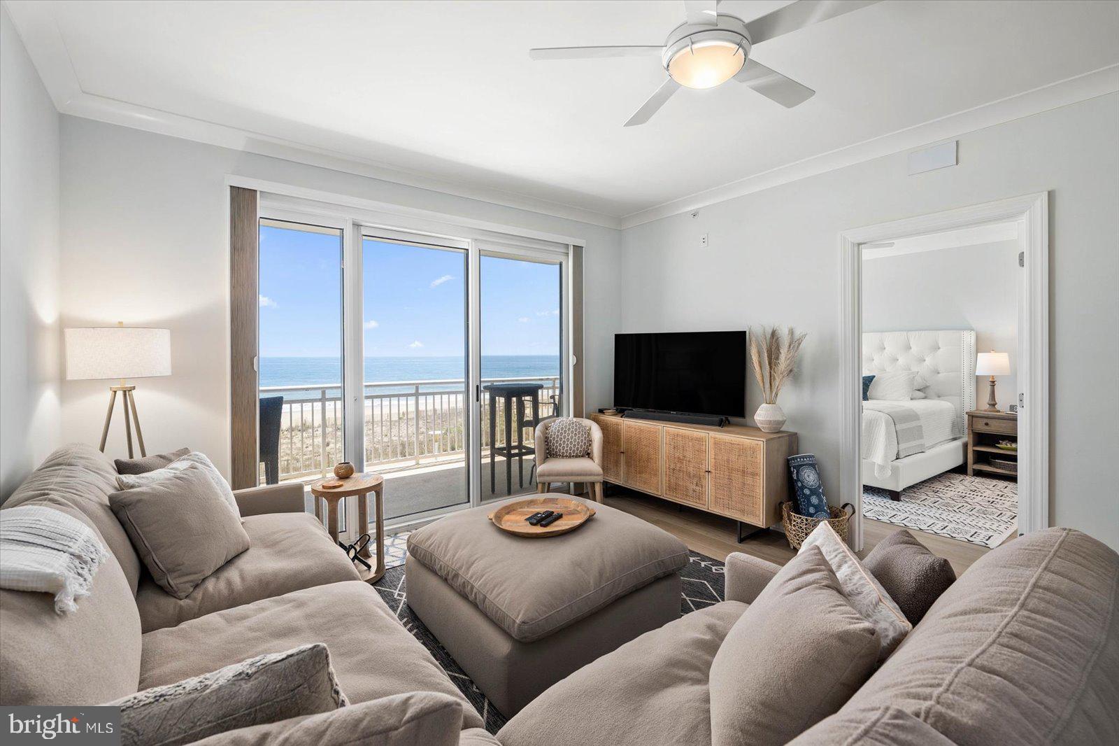 2 48th St #207