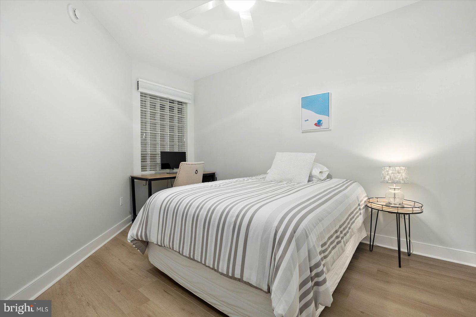 2 48th St #207