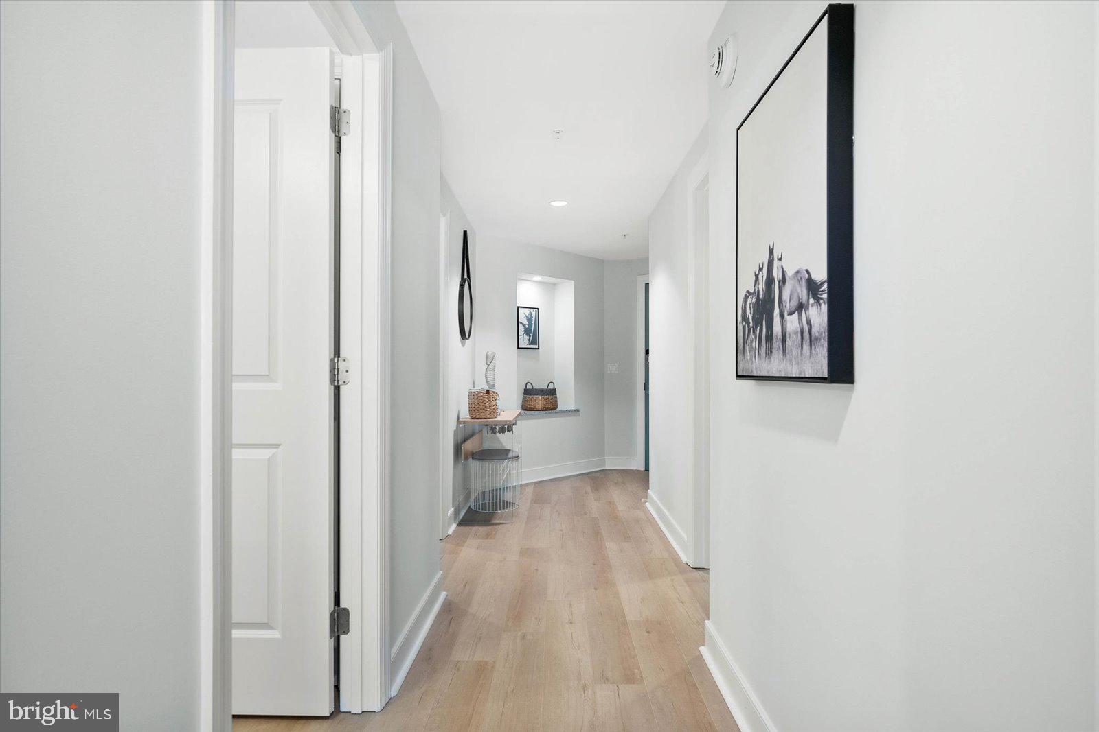 2 48th St #207
