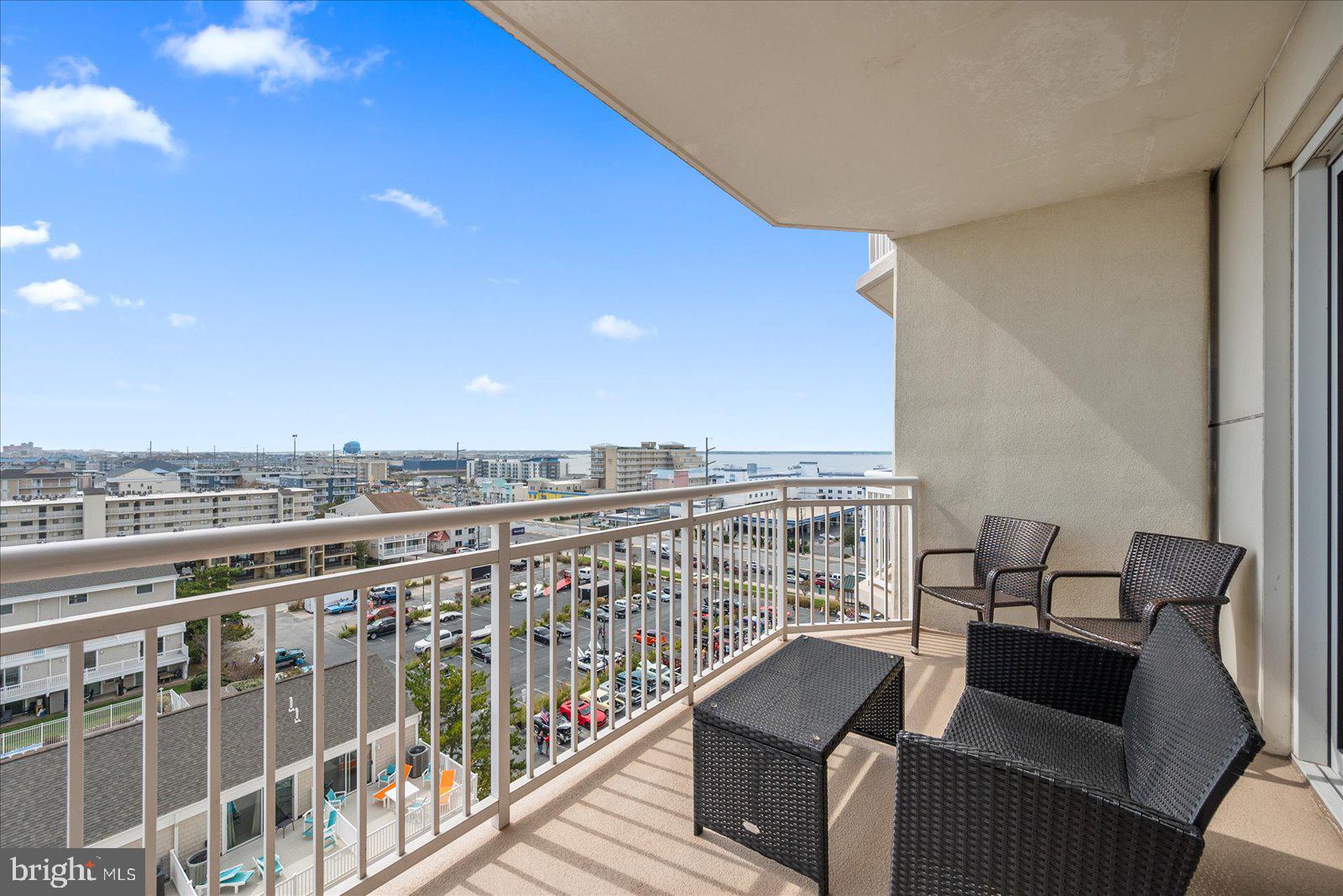 2 48th St #703