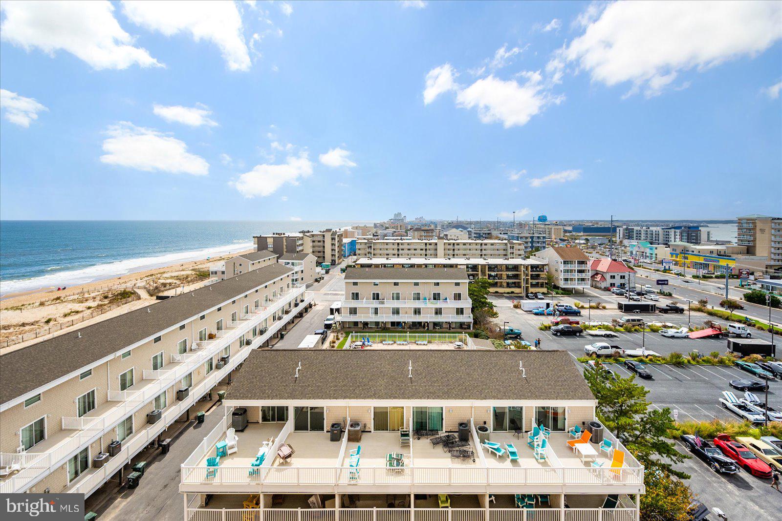 2 48th St #703