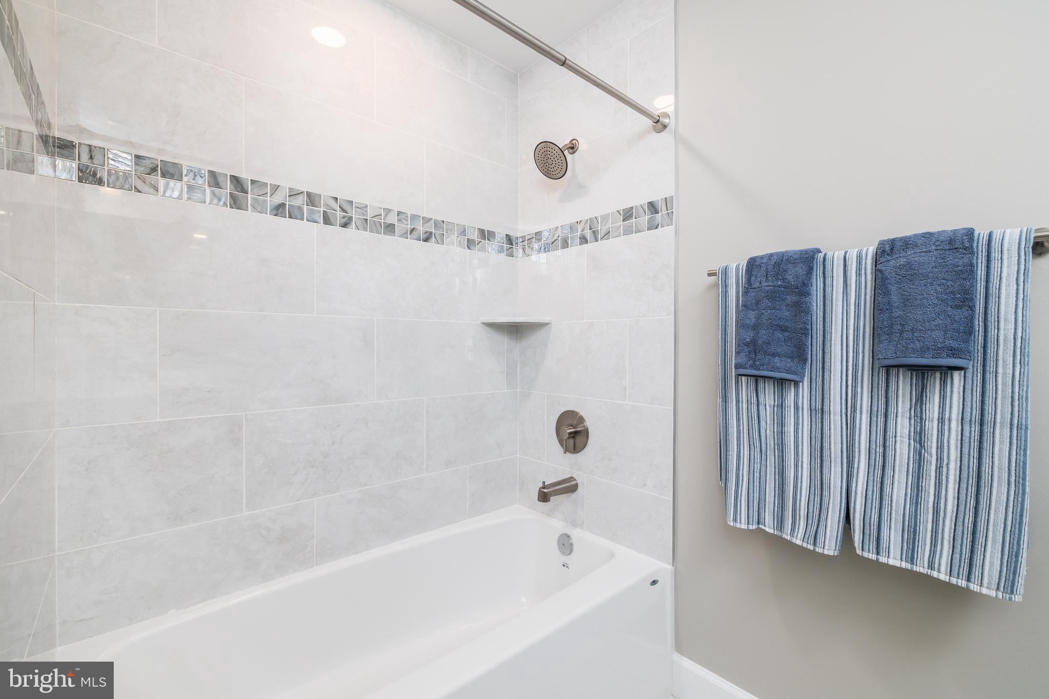 1505 SAINT LOUIS AVENUE 102