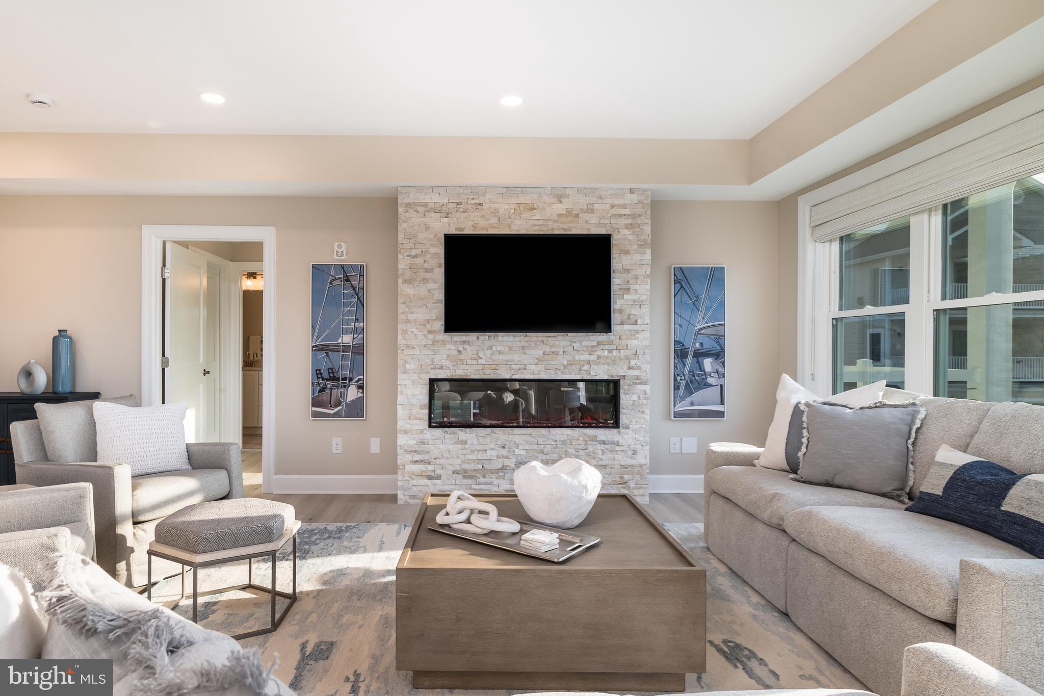 1505 SAINT LOUIS AVENUE 102