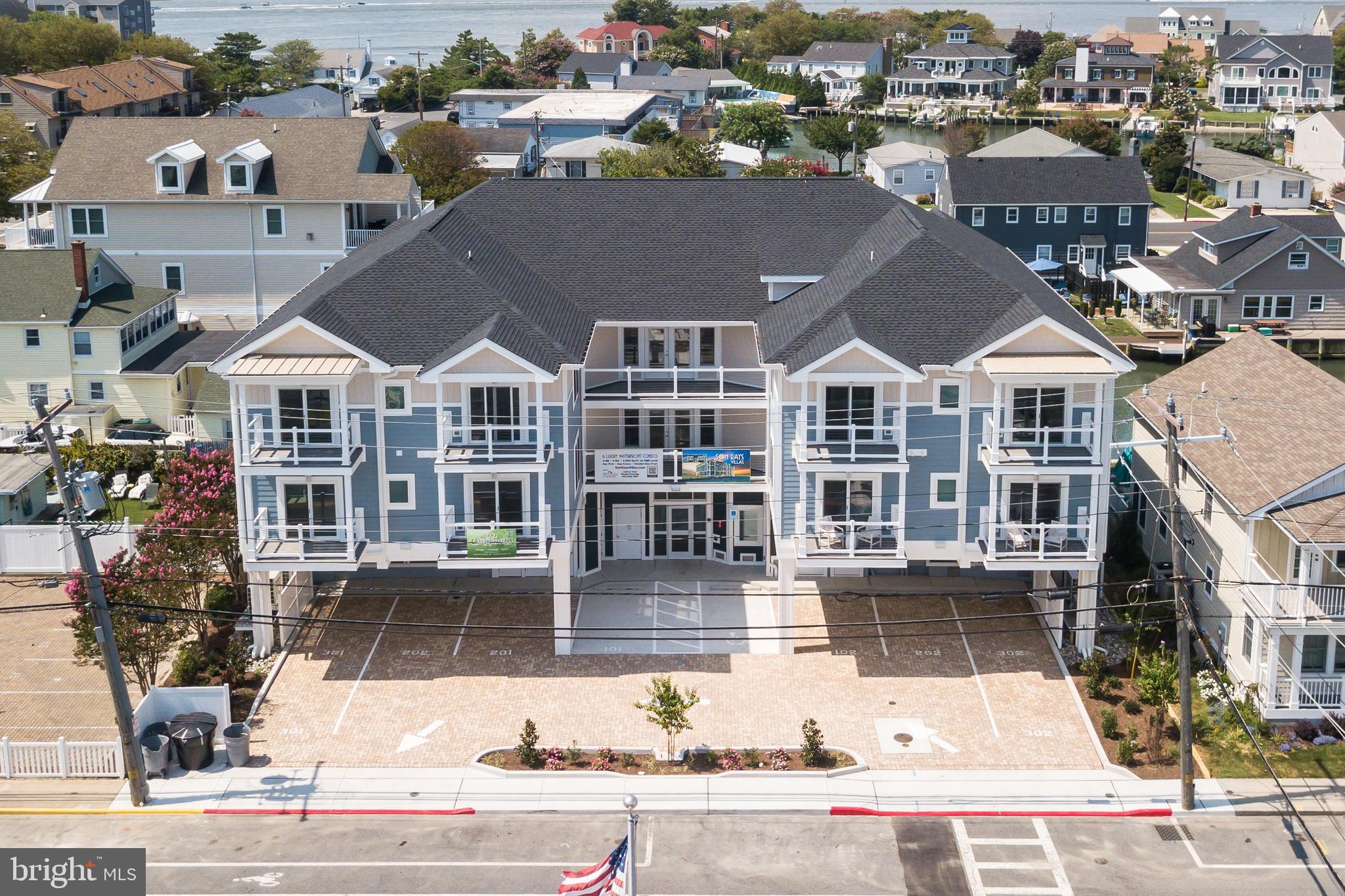 1505 SAINT LOUIS AVENUE 102