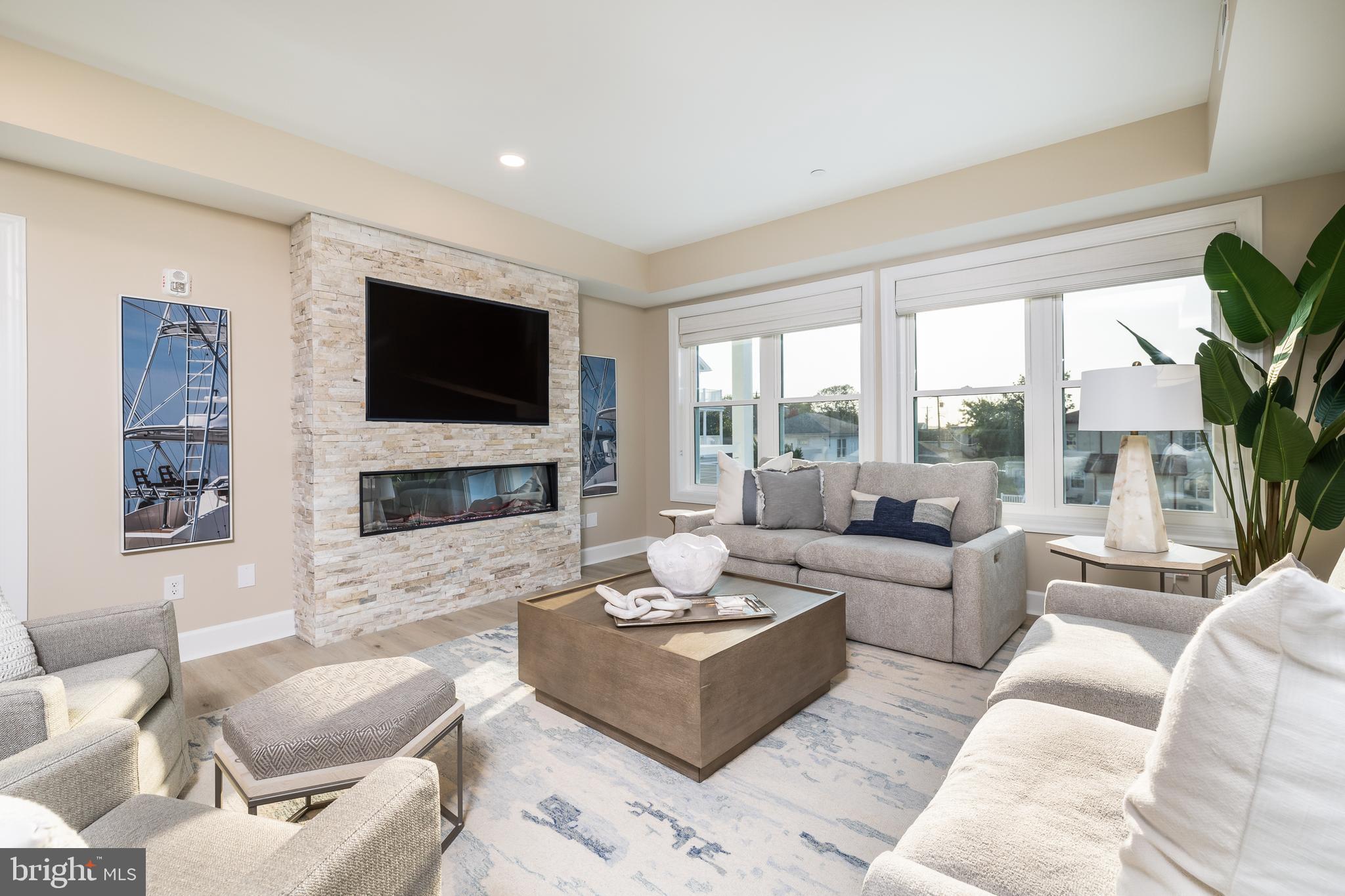 1505 SAINT LOUIS AVENUE 102