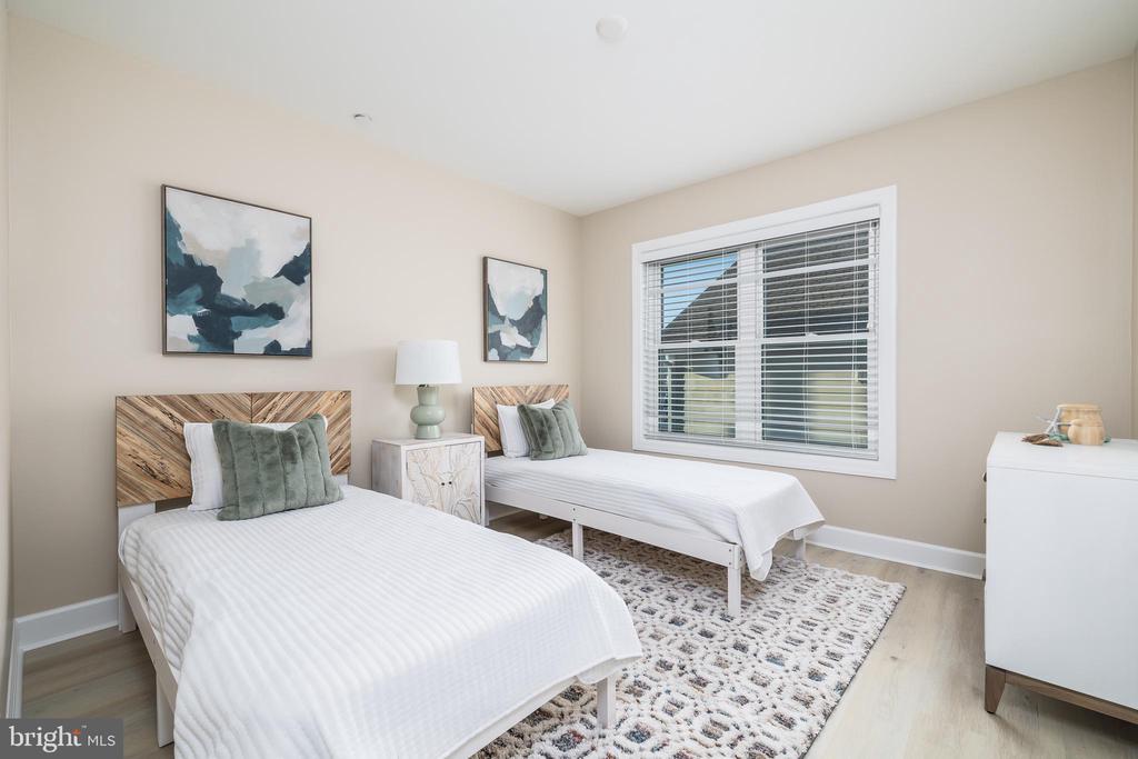 1505 SAINT LOUIS AVENUE 102