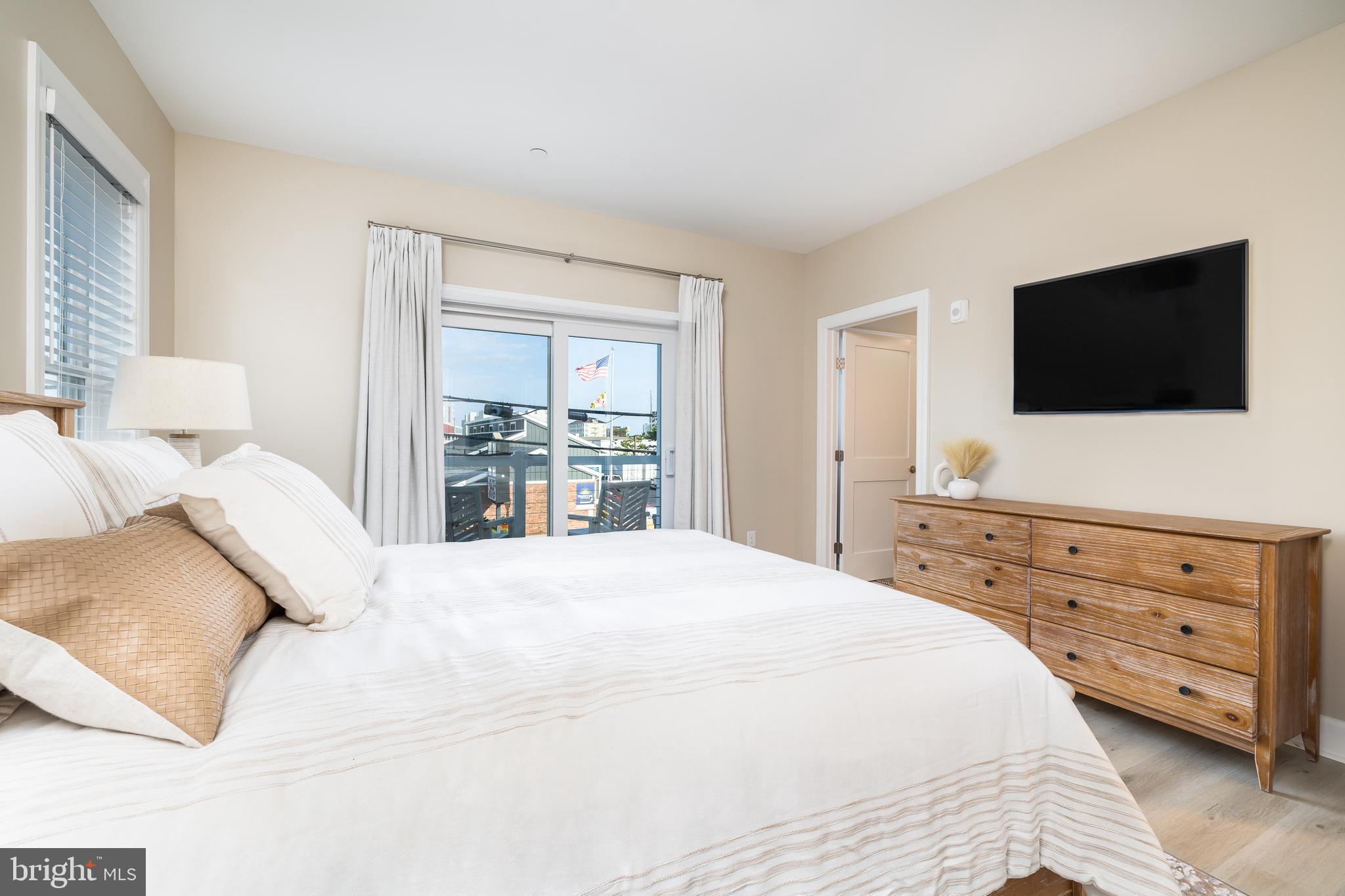 1505 SAINT LOUIS AVENUE 102