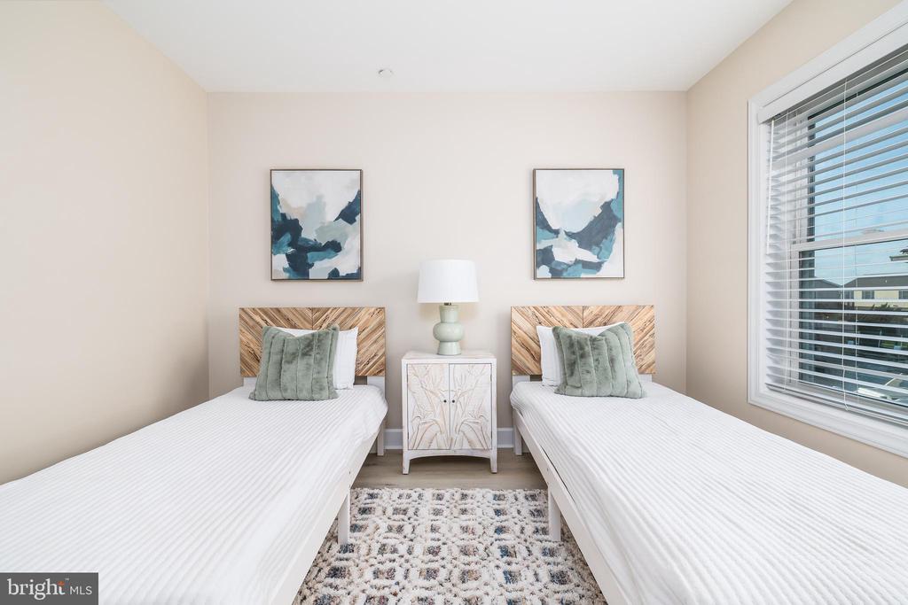 1505 SAINT LOUIS AVENUE 102