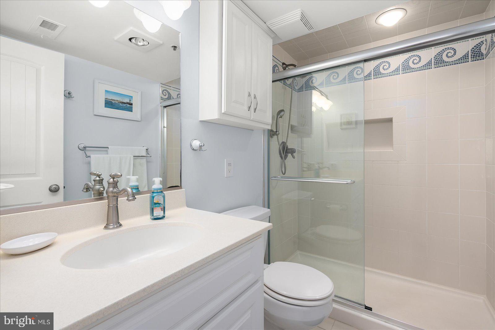 5801 Atlantic Ave #1012