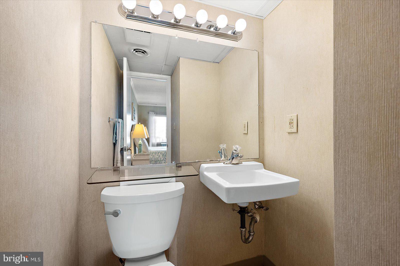 10002 Coastal Hwy #406