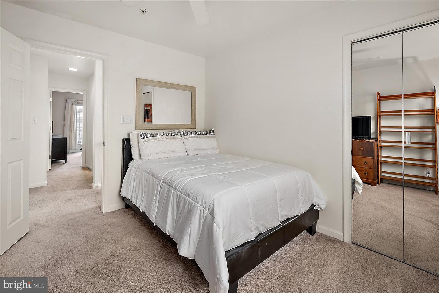1400 Chicago Ave ##3
