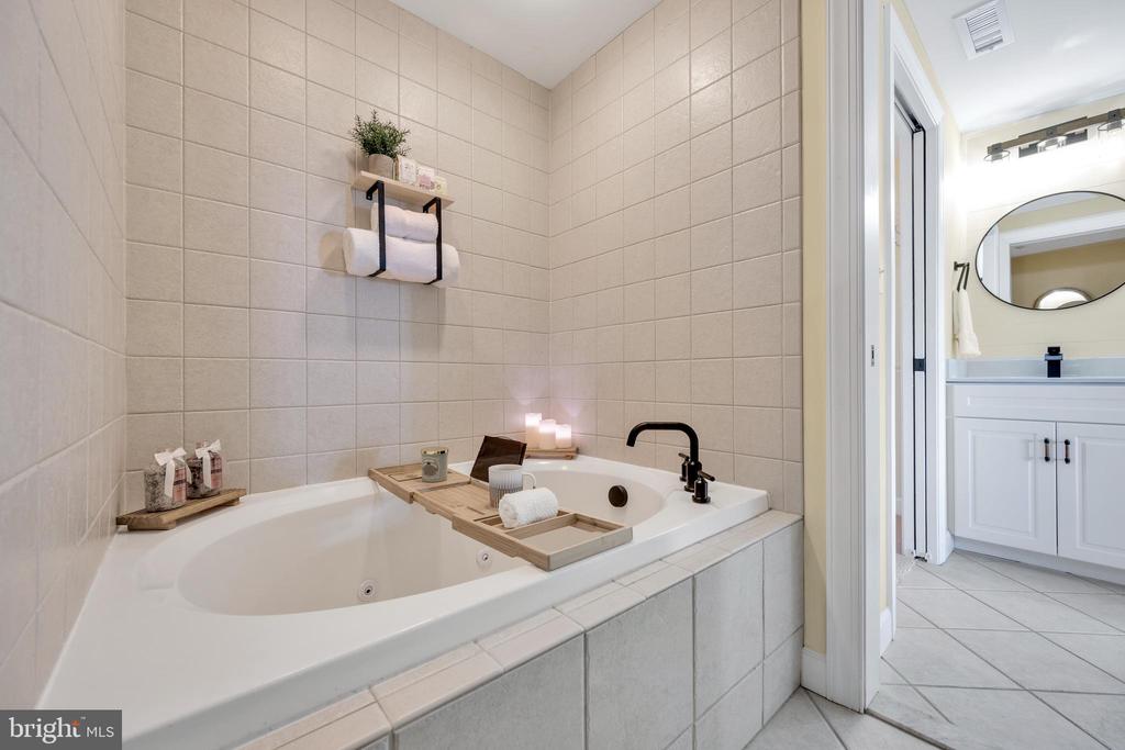 104 125TH STREET Unit: 405