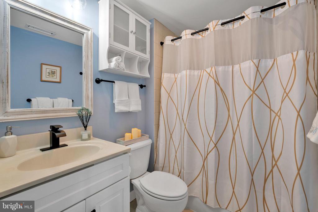 104 125TH STREET Unit: 405