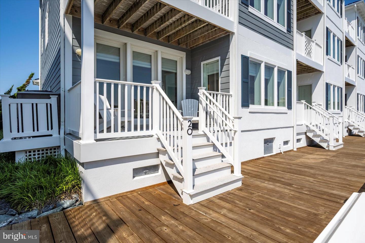 13000 Marina View Ln #20