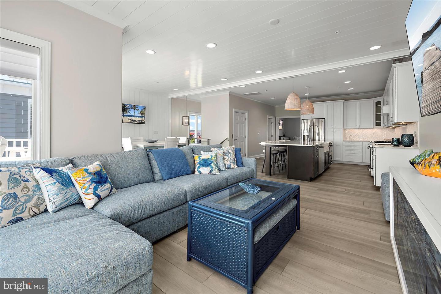 13000 Marina View Ln #20