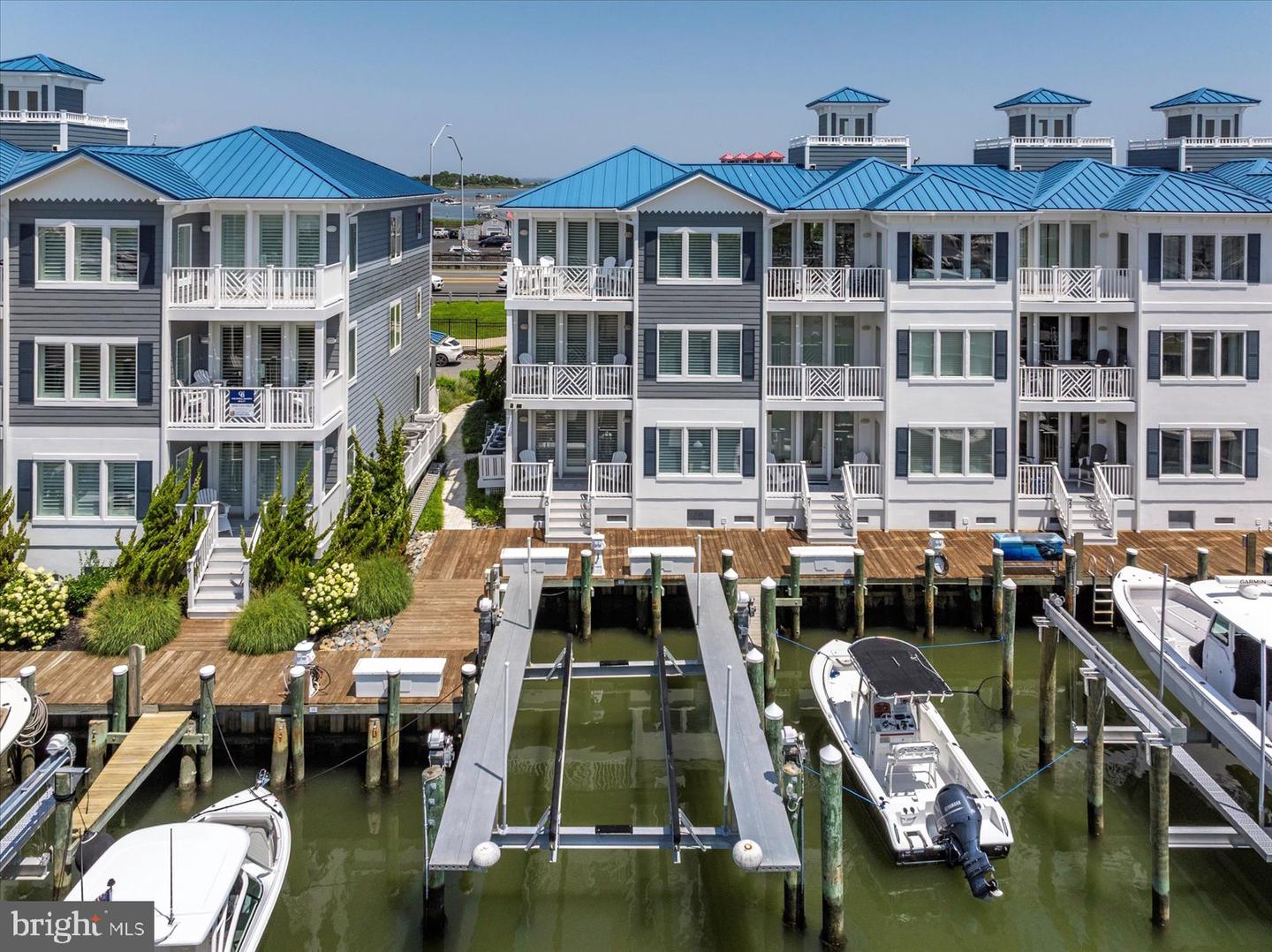 13000 Marina View Ln #20