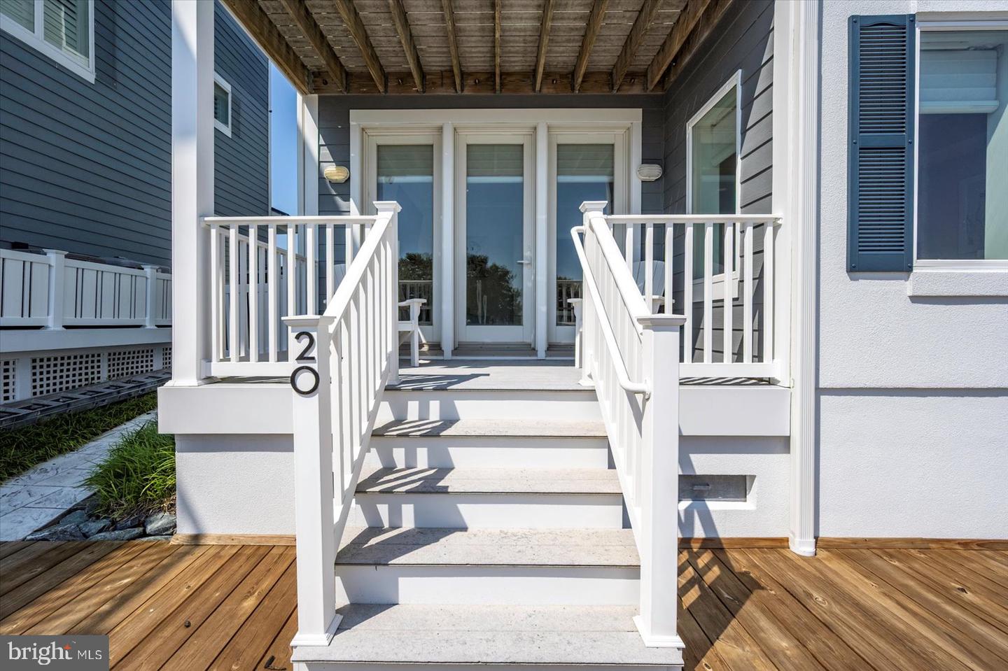 13000 Marina View Ln #20