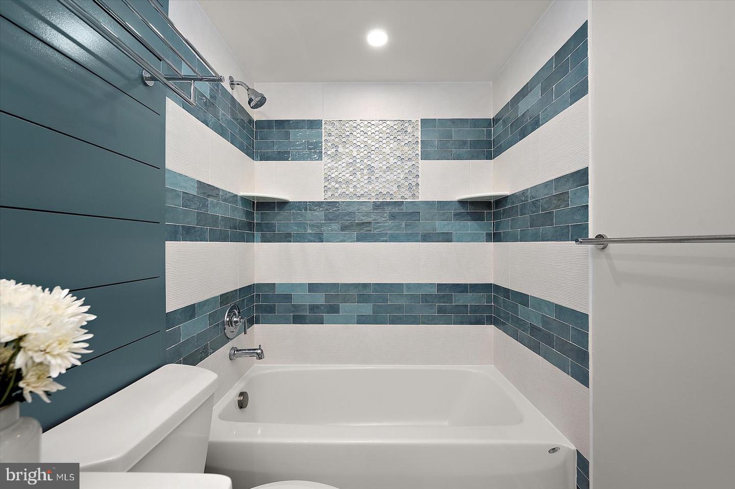 13000 Marina View Ln #20