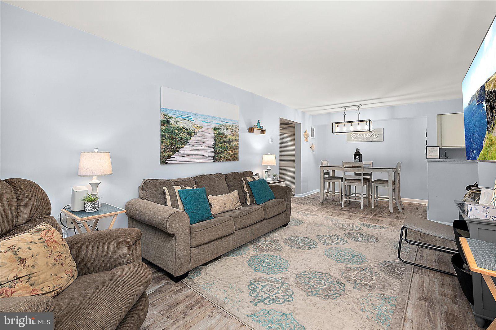 208 N HERON DRIVE 208163