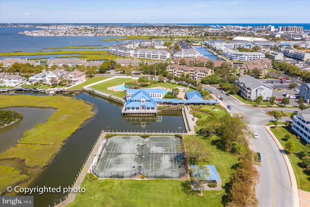 208 N HERON DRIVE 208163