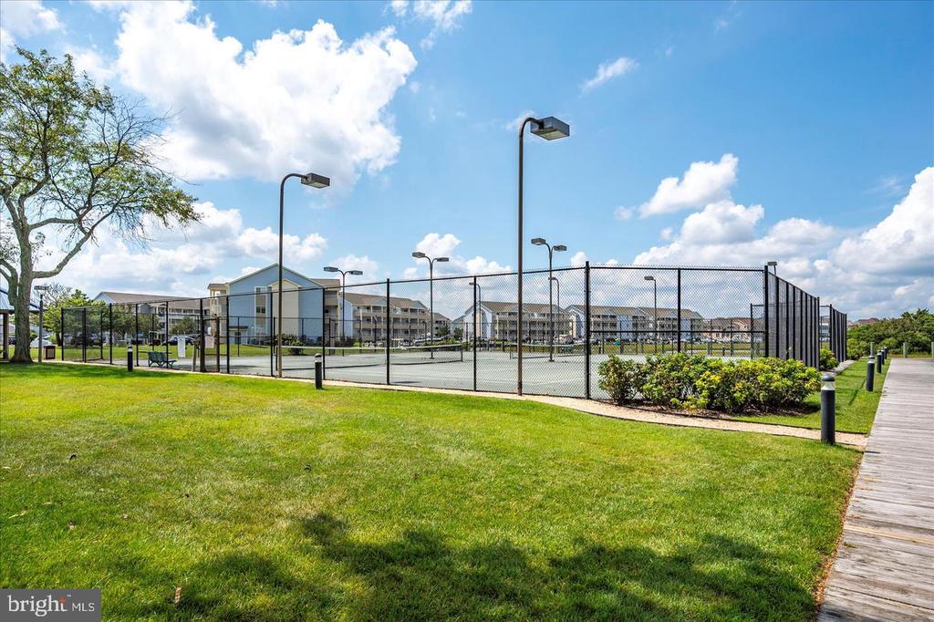 208 N HERON DRIVE 208163