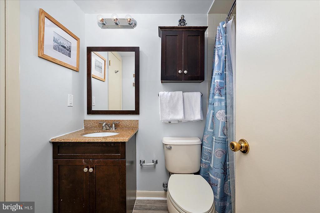208 N HERON DRIVE 208163