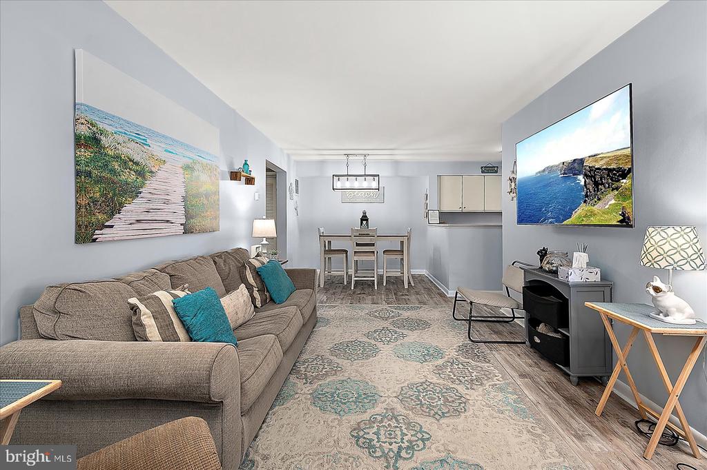 208 N HERON DRIVE 208163