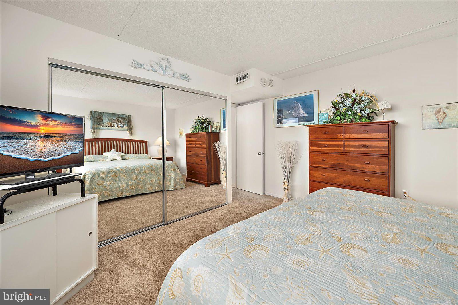 10900 COASTAL HIGHWAY 1809