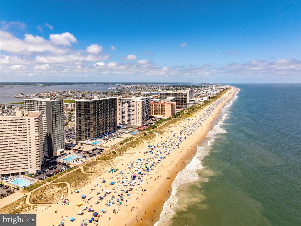 10900 COASTAL HIGHWAY 1809