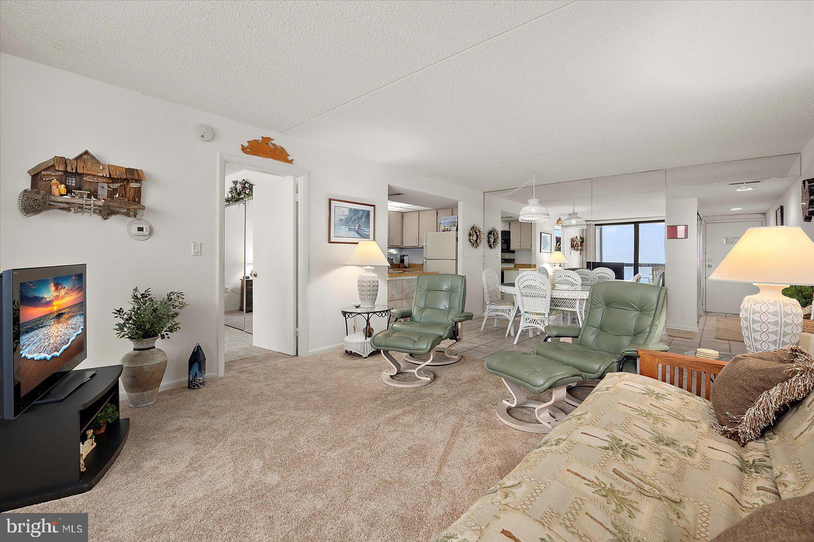 10900 COASTAL HIGHWAY 1809