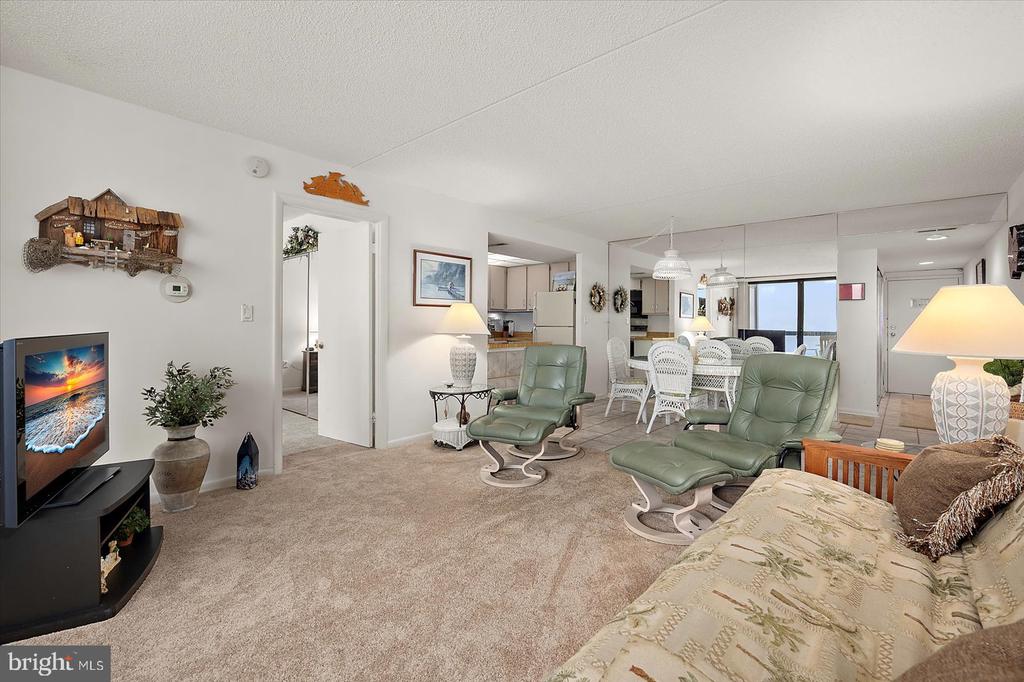 10900 COASTAL HIGHWAY 1809